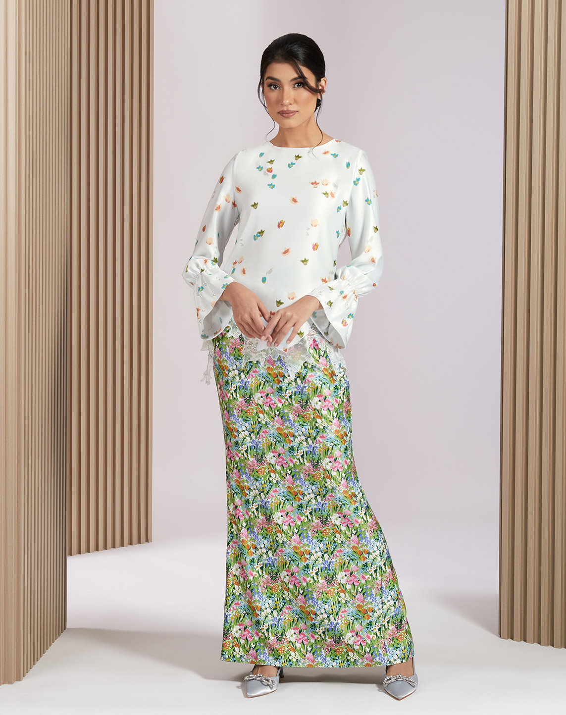 FARHEEN BAJU KURUNG IN WHITE MINT